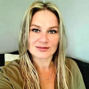 Meet your Posher, Monika